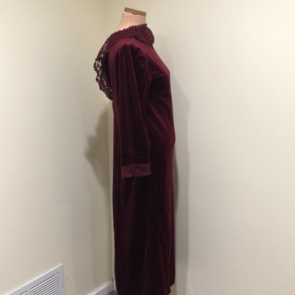Vintage Maxi Dress Size 6 Burgundy Velvet Floral Lace High Neck - Picture 3 of 8